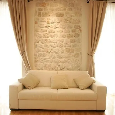 Blasius בית הארחה 4*